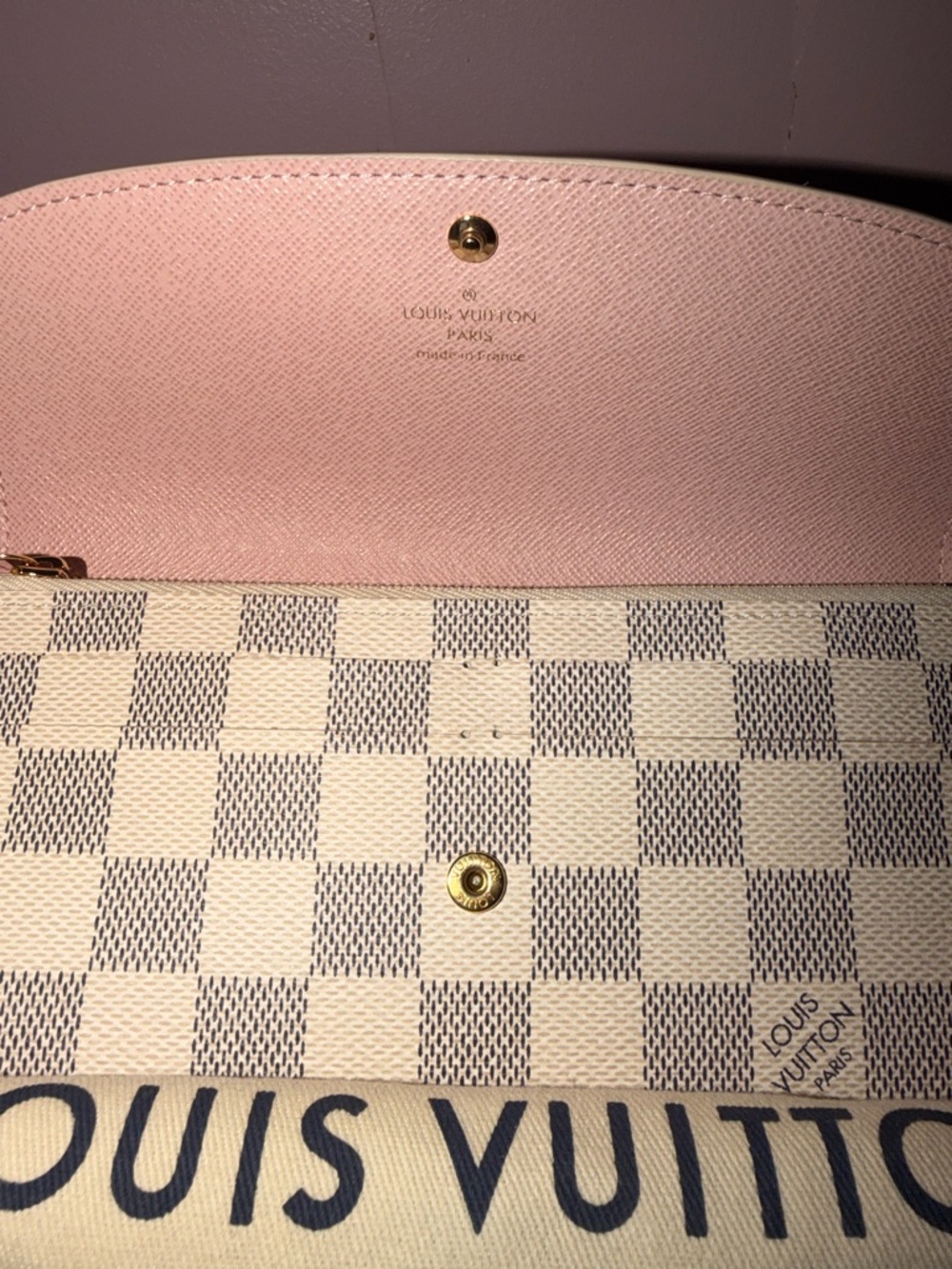 Louis Vuitton Damier Azur Canvas Continental Wallet in Cream and Light Gray - Picture 4 of 11